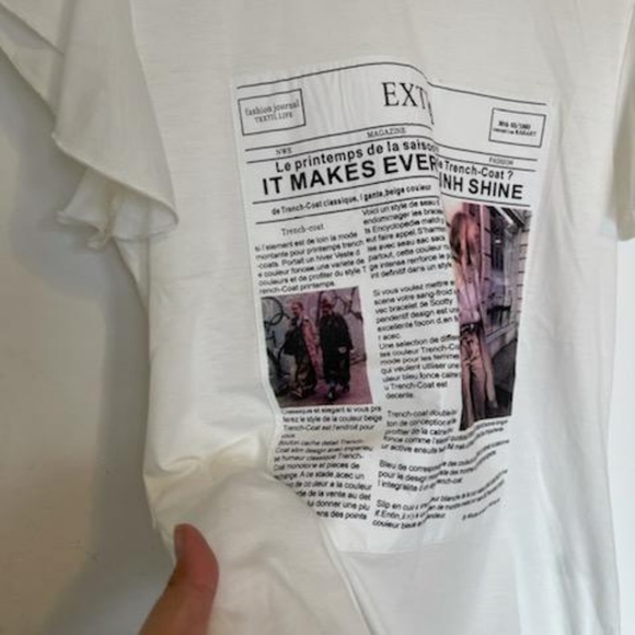 Shein newspaper t-shirt - Picture 2 of 5